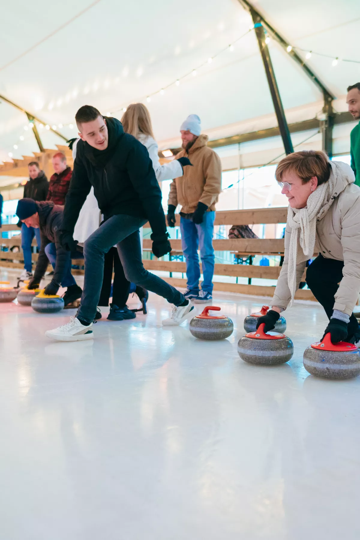 2024 13 12 Schaatsbaan Rotterdam Kerstman